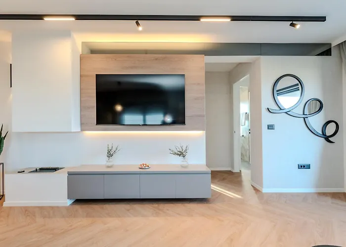 Apartament La Deluxe- Silver & Black Vir