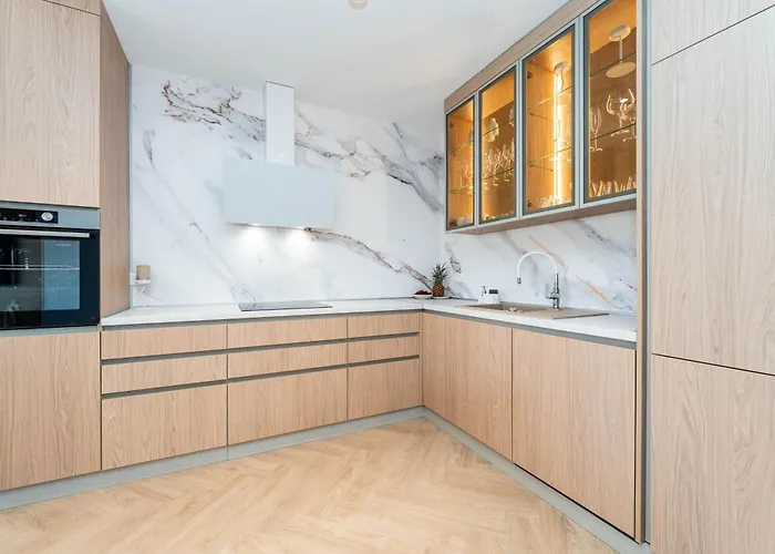 La Deluxe- Silver & Black * Vir